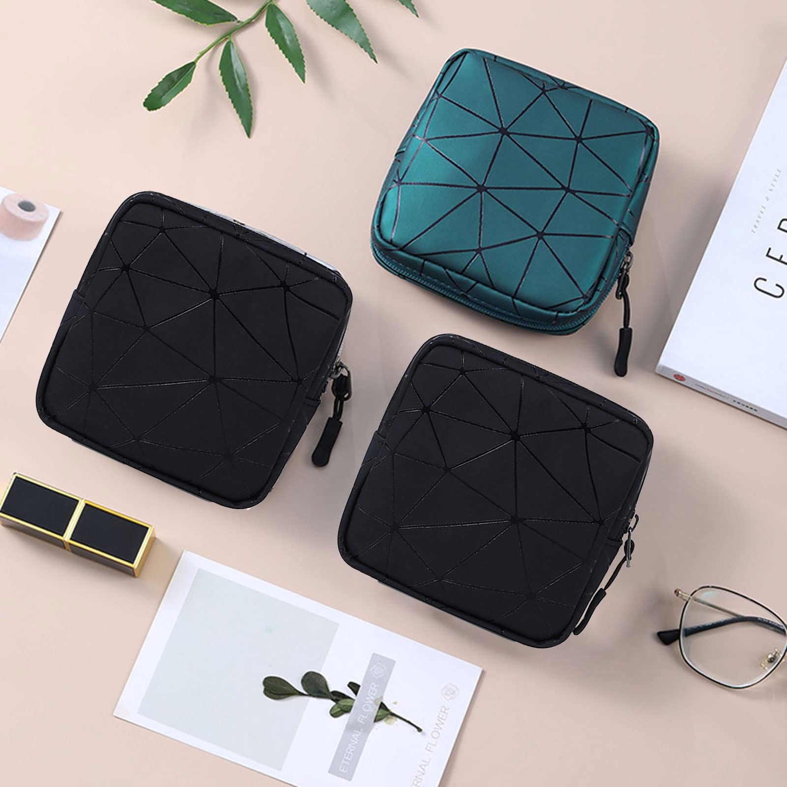 CCLEOOCOO Sanitary Napkin Storage Bag,Leather Waterproof Feminine First Period Bag with Zipper - AB Mystery