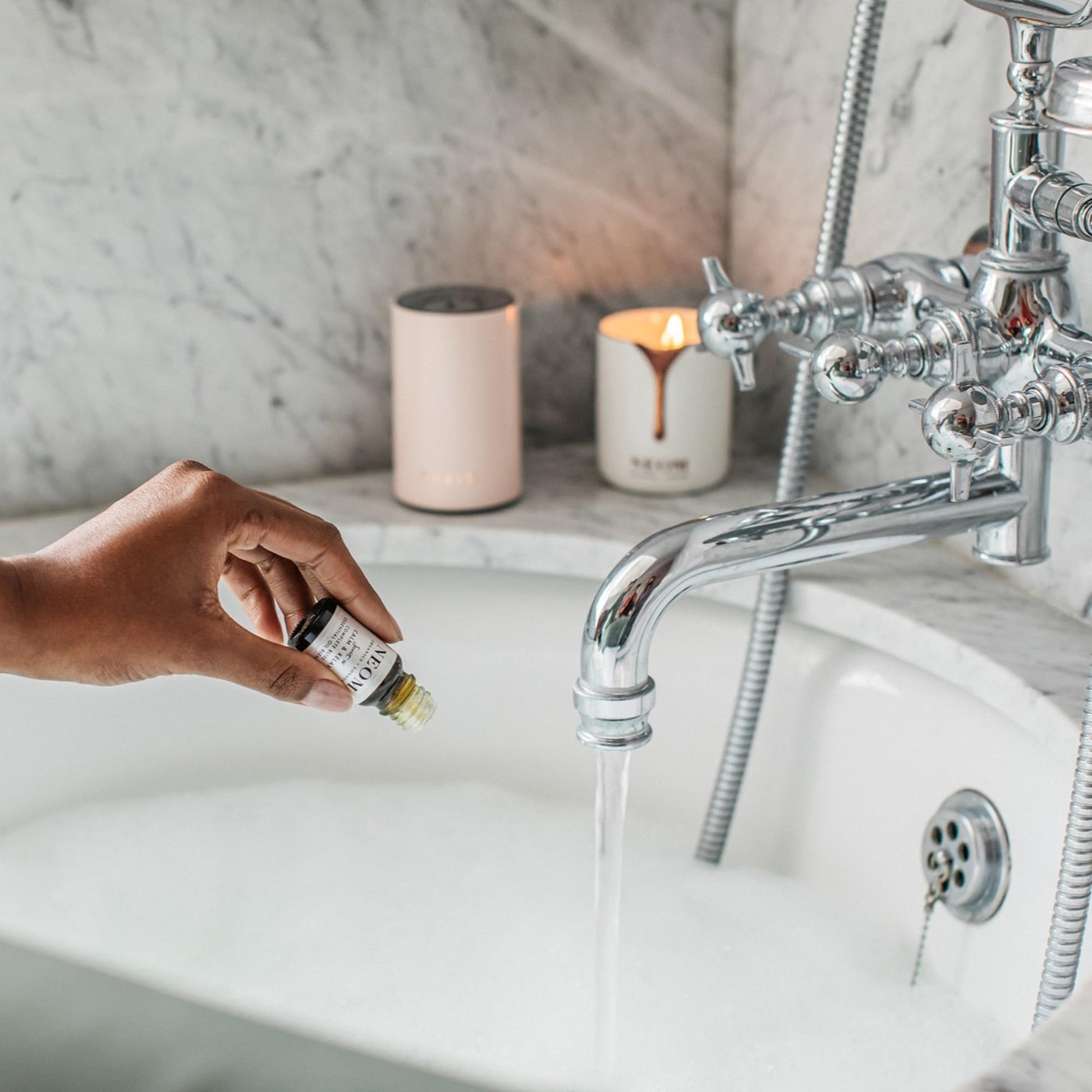 NEOM - Happiness Essential Oil Blend, 10ml | Neroli, Mimosa & Lemon | Scent to Make You Happy Range - AB Mystery