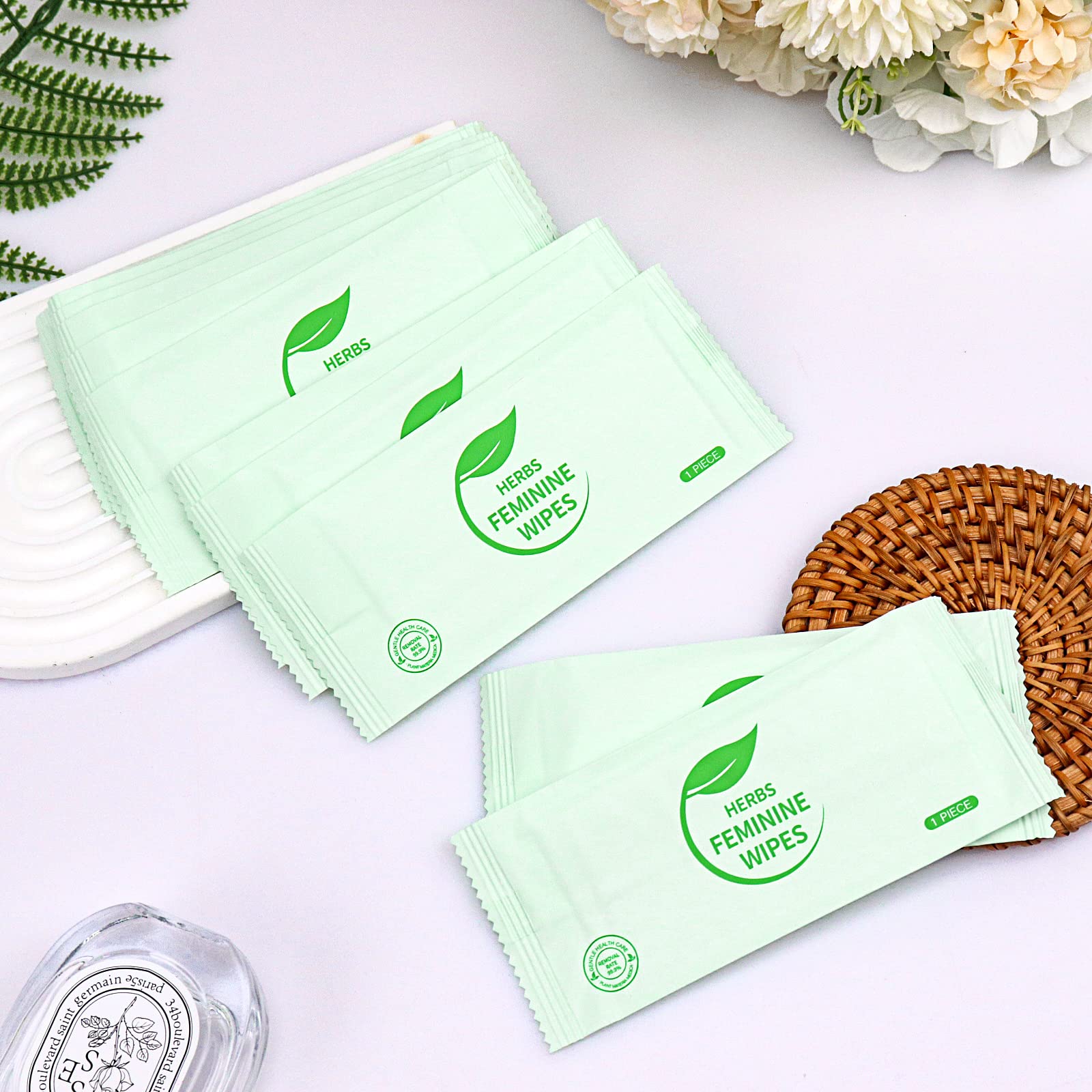 Hipruict Travel Feminine Hygiene Wipes,50 Count Intimate Wipes Feminine Care,Ph Balanced - AB Mystery